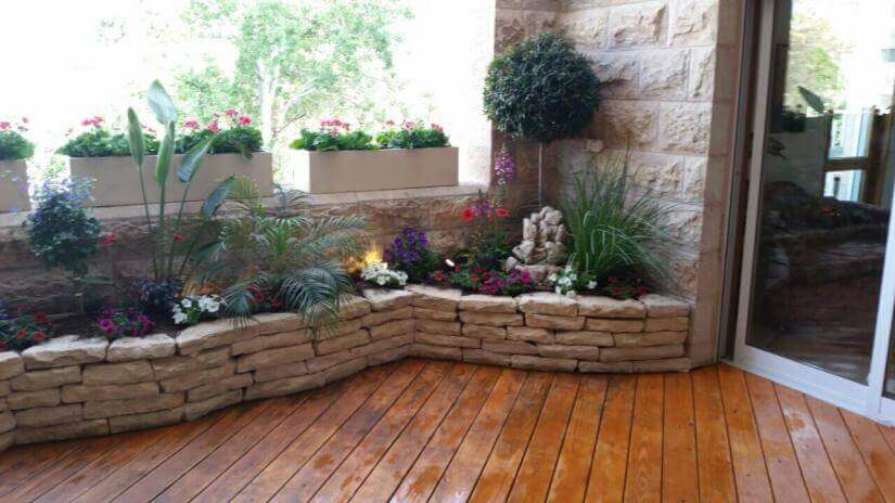 פינה צבעונית